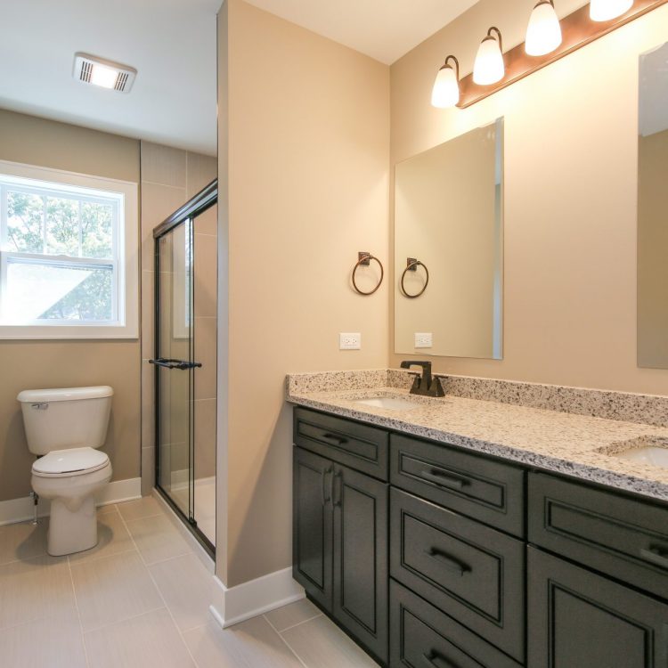Pershing Ave Project - Bathroom - Custom Home by Ryan James Homes