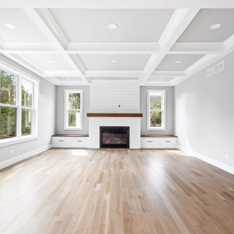 5337 Park Ave - Living Room