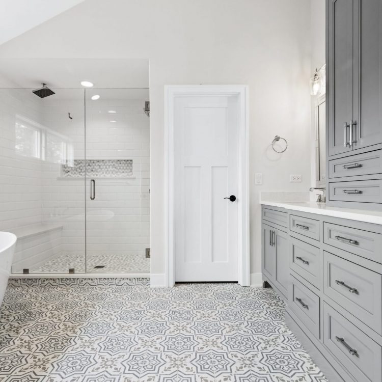 5337 Park Ave - Master Bathroom